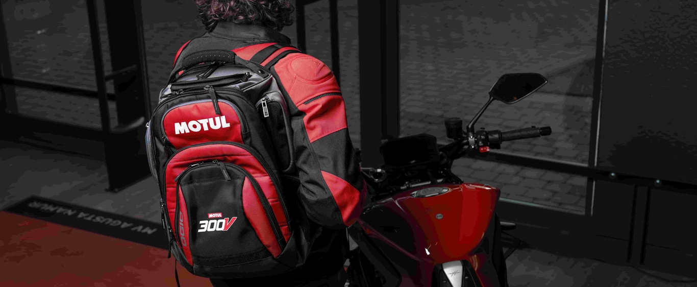 Motul X Urban Cycles - Bicycle clothes and Accessories