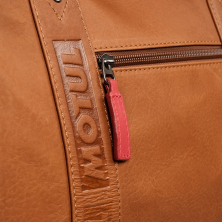 MOTUL Reisetasche aus Leder cognac