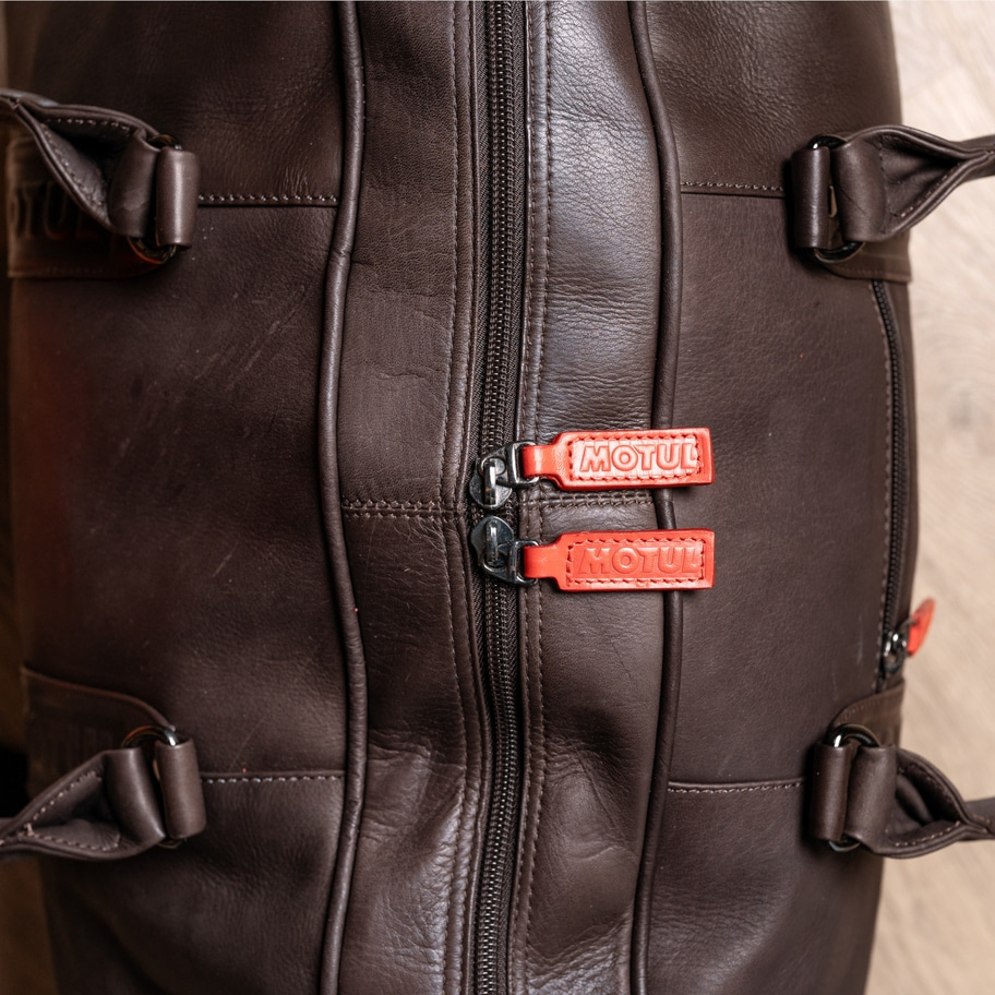 LEATHER DUFFLE BAG MOCHA