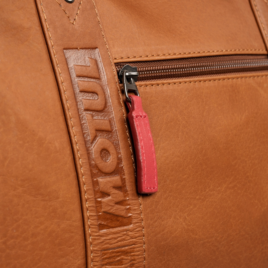 LEATHER DUFFLE BAG COGNAC