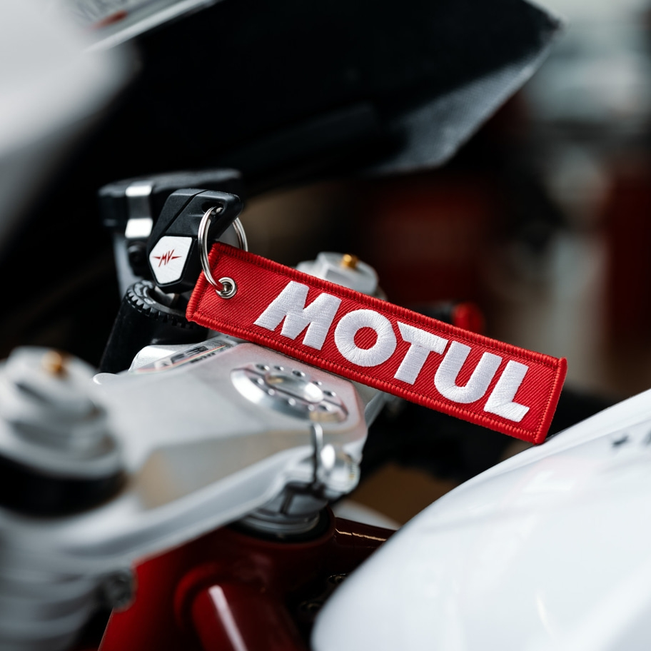 MOTUL Schlüsselanhänger start your engine rot